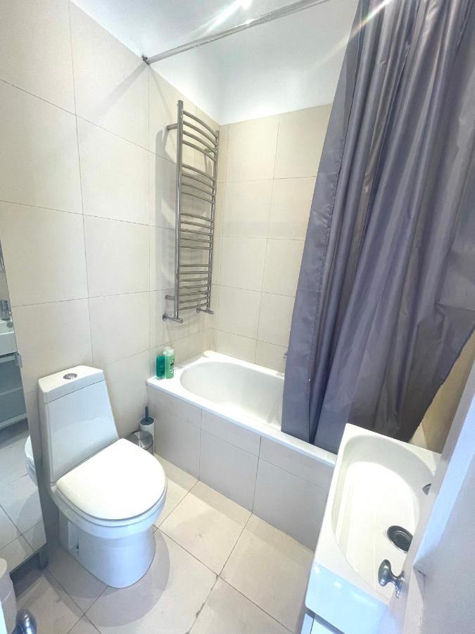 Sunny 2 Bedroom, 2 Bathroom Apartment With Roof Terrace London Bagian luar foto
