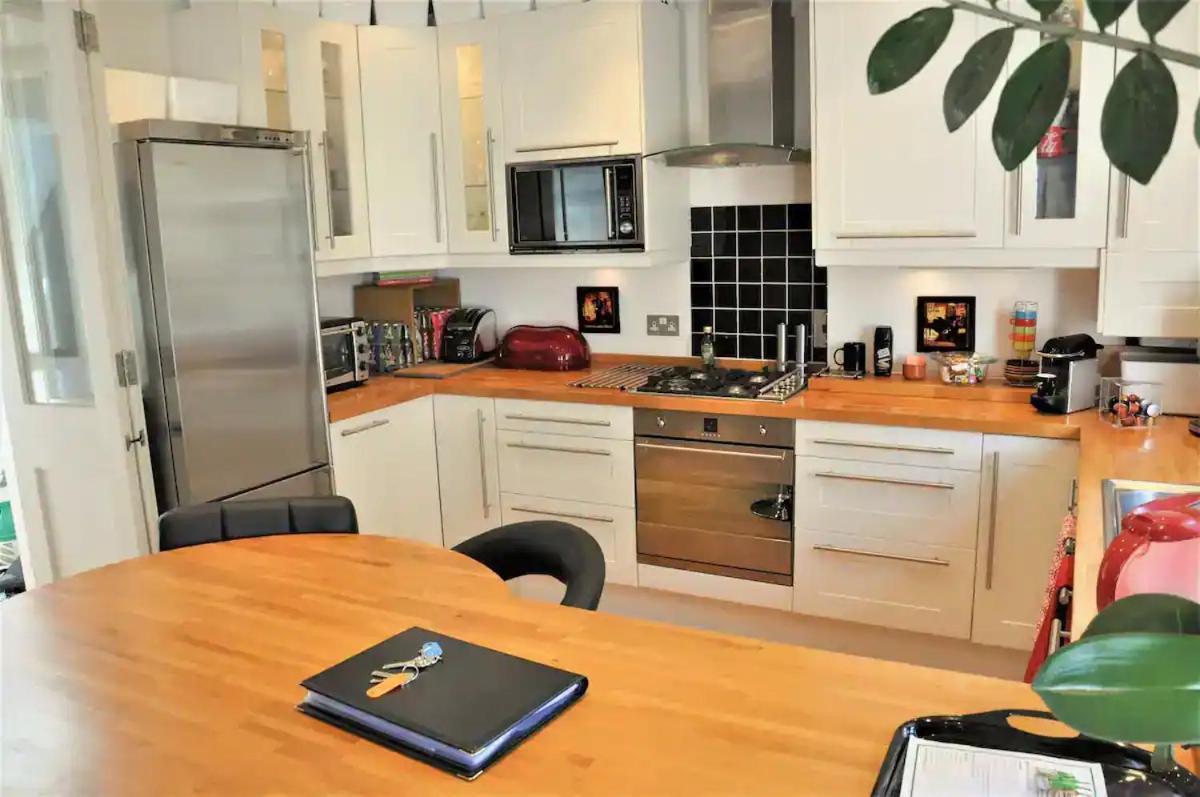 Sunny 2 Bedroom, 2 Bathroom Apartment With Roof Terrace London Bagian luar foto